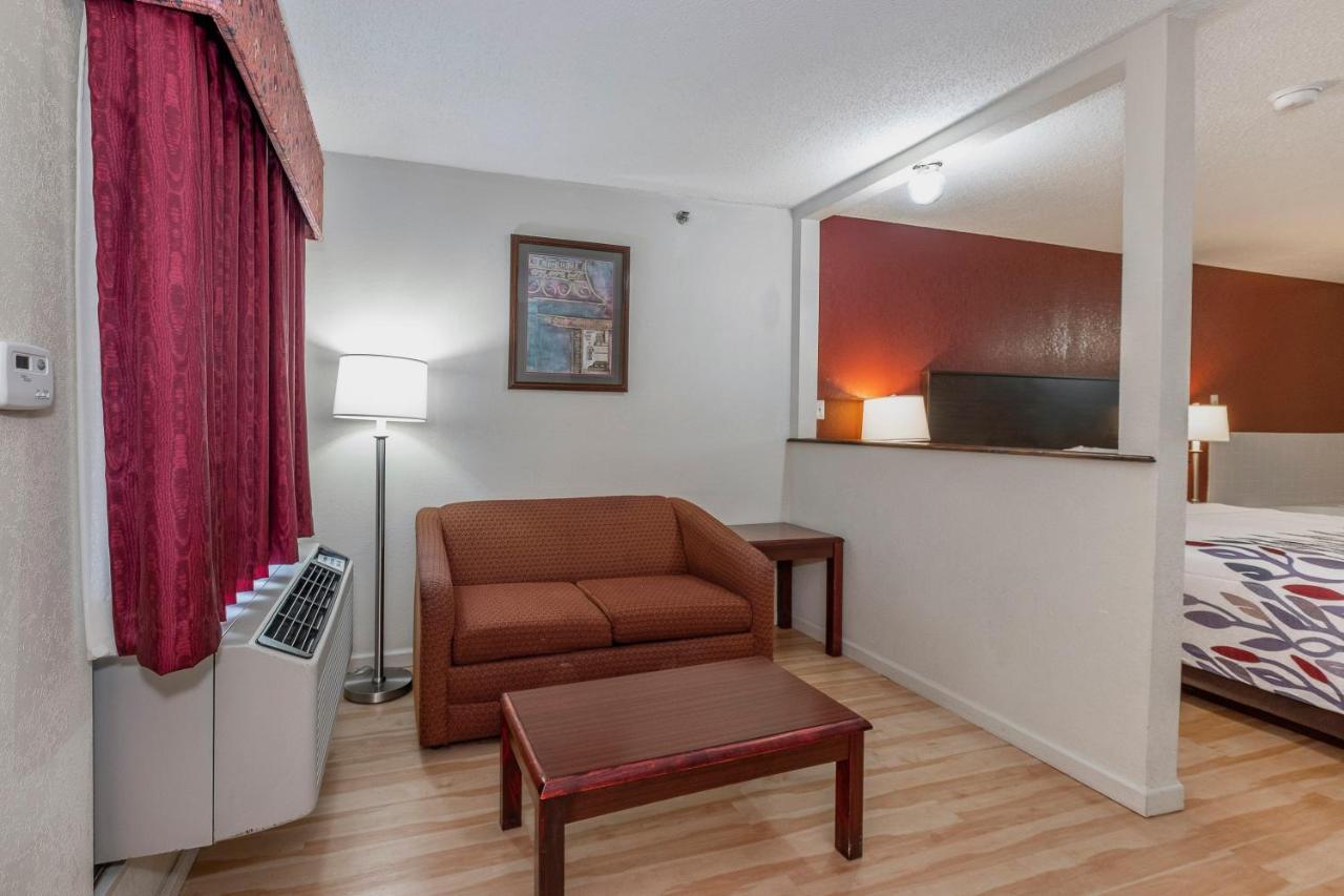 Red Roof Inn & Suites Roma Dış mekan fotoğraf