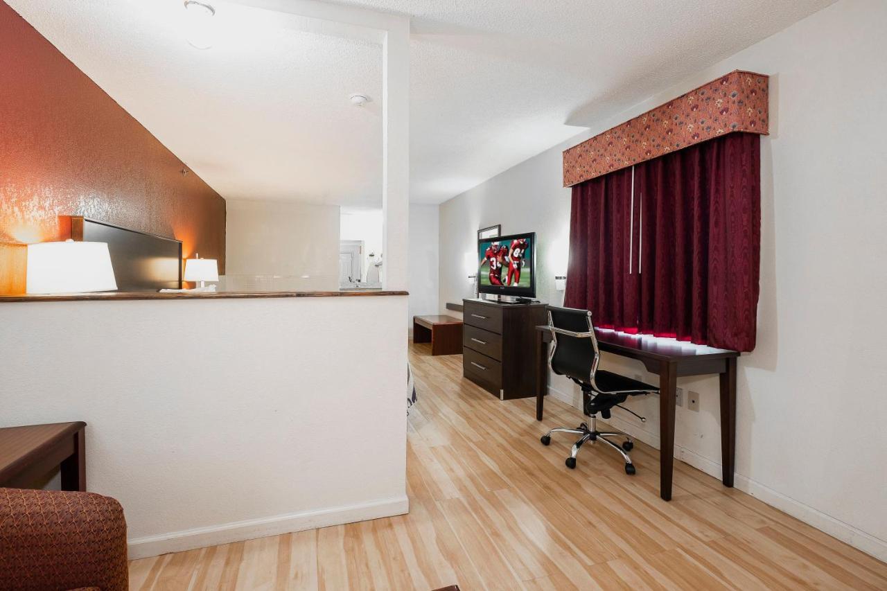 Red Roof Inn & Suites Roma Dış mekan fotoğraf