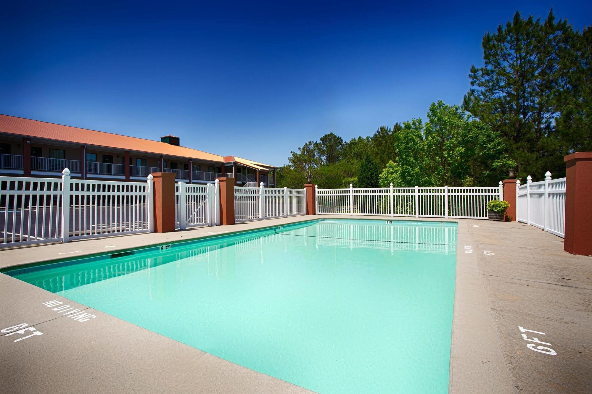 Red Roof Inn & Suites Roma Dış mekan fotoğraf